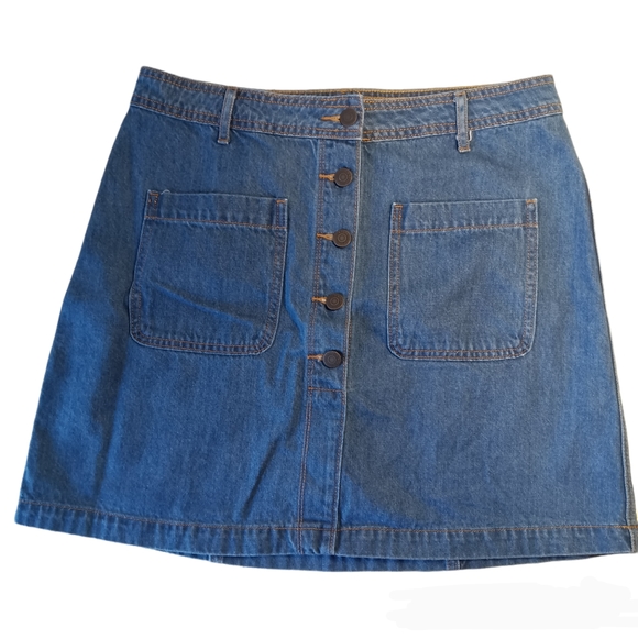 Old Navy Dresses & Skirts - Jean Skirt Button Up and Front Pockets